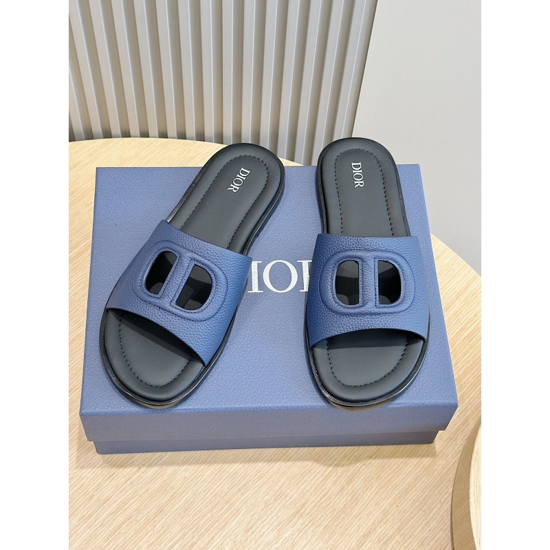 ch**an D*or slippers